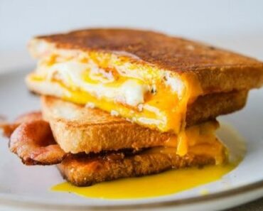 Crave-Worthy Fried Egg Sandwich