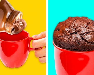 YUMMY DESSERT RECIPES FOR TRUE SWEET TOOTH by 5-Minute Recipes! YUMMY DESSERT RECIPES FOR TRUE SWEET TOOTH by 5-Minute Recipes!