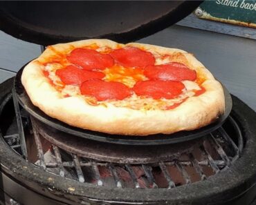 Kamado Pizza Cooked Fast on The Lidl Mini Landmann Grill