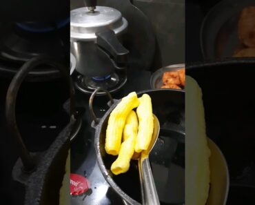 healthy lunch box routine#shorts #ytshorts #youtubeshorts #vada #lunchbox #moringa dal#tindorafry