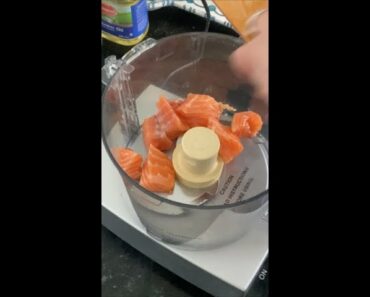 Asian Salmon Burgers